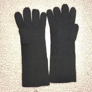 Black Gloves - bundle item